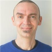 Psicologo con esperienza nel campo dell’insegnamento impartisce lezioni di psicologia e scienze sociali e svolge attività di tutoraggio per la preparazione di esami universitari afferenti all’area psicologica